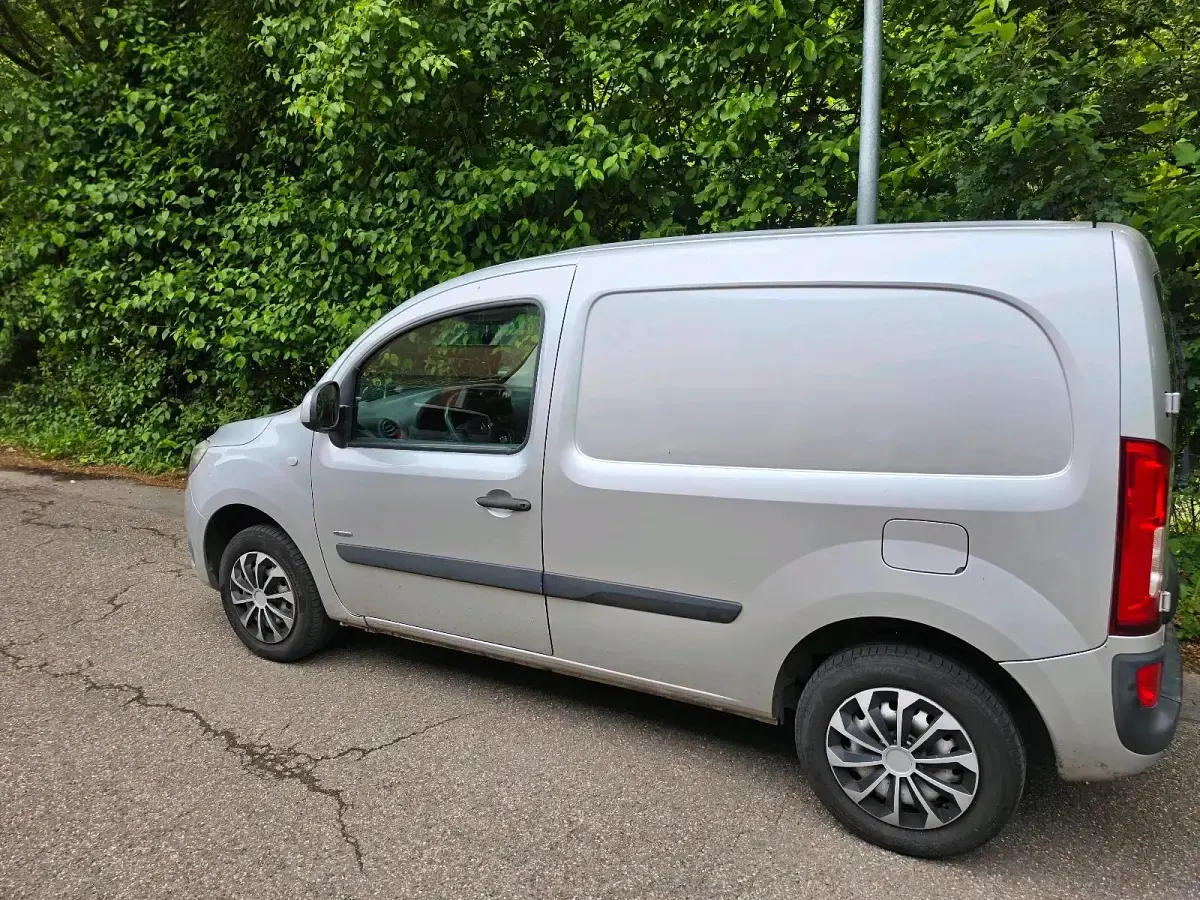 Gebraucht Mercedes Citan 109 90 PS (66 kW) 2013 Grau Van / Kleinbus