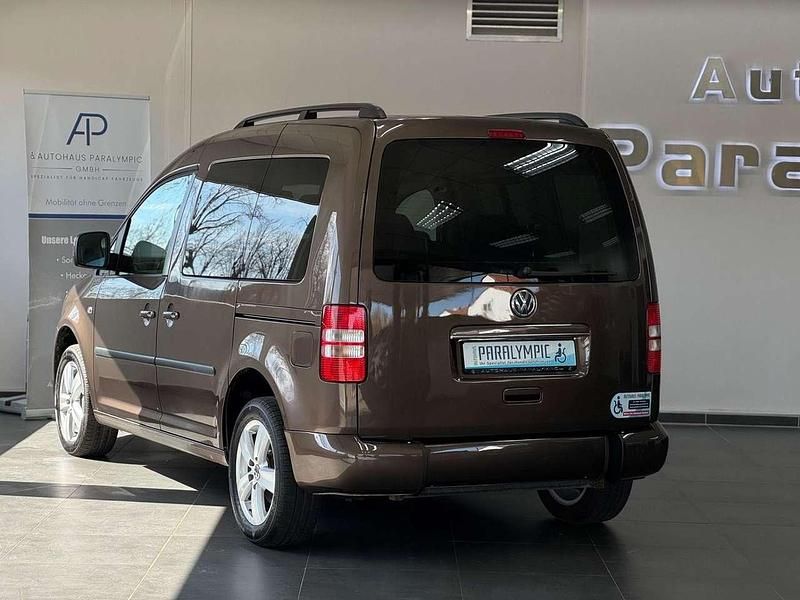 Gebraucht VW Caddy Comfortline 140 PS (102 kW) 2011 Toffeebraun metallic Van / Kleinbus