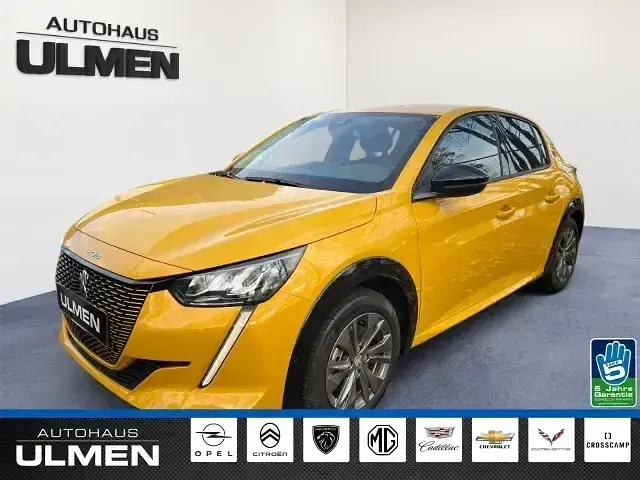 Gebraucht Peugeot e-208 Allure 100 kW (136 PS) 2023 Gelb Kleinwagen