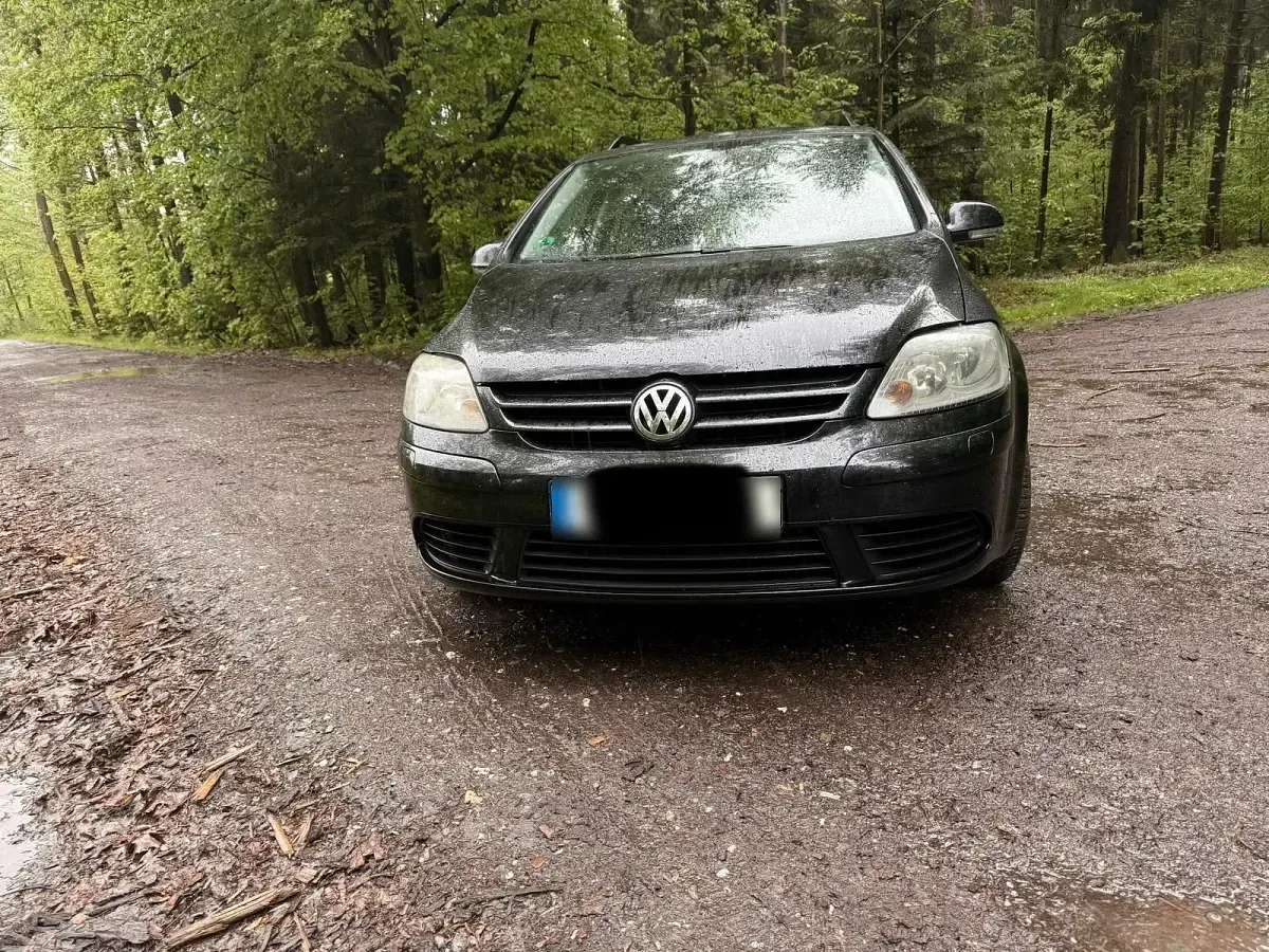 Gebraucht VW Golf V 140 PS (102 kW) 2008 Schwarz Kleinwagen