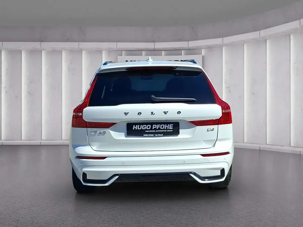 Occasion Volvo XC60 Plus 197 ch (144 kW) 2024 Blanc SUV