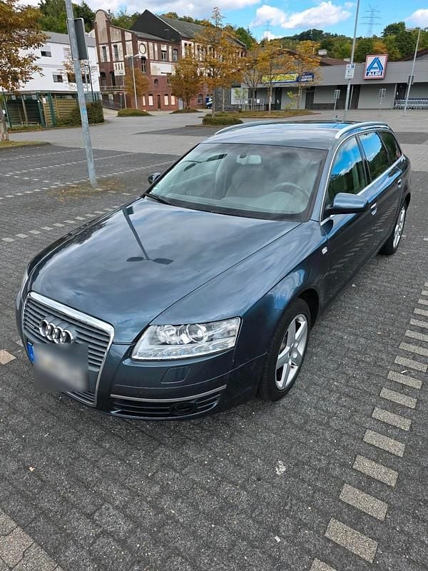 Grau Gebraucht 2006 Audi A6 Kombi | 2.200 € (Superpreis) - Bild 1/4