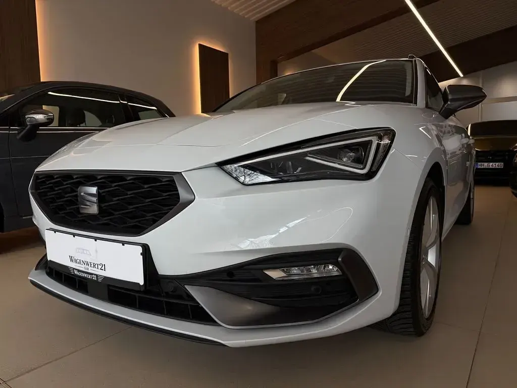 Gebraucht Seat Leon FR 150 PS (110 kW) 2025 Weiß Limousine