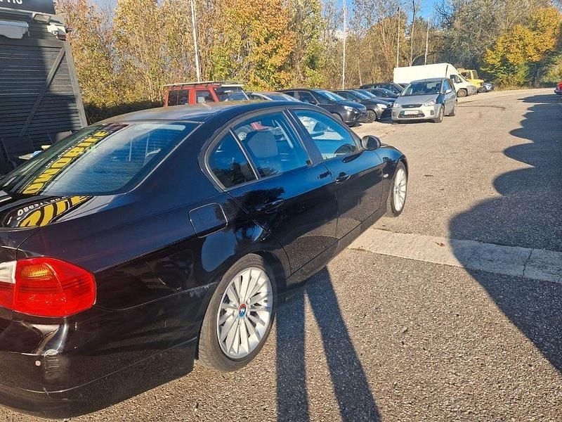 Gebraucht BMW 320 Comfort Edition 150 PS (110 kW) 2007 Schwarz Limousine