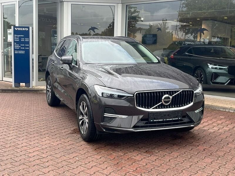 Grau Gebraucht 2022 Volvo XC60 Momentum SUV | 31.790 € (Superpreis) - Bild 1/4