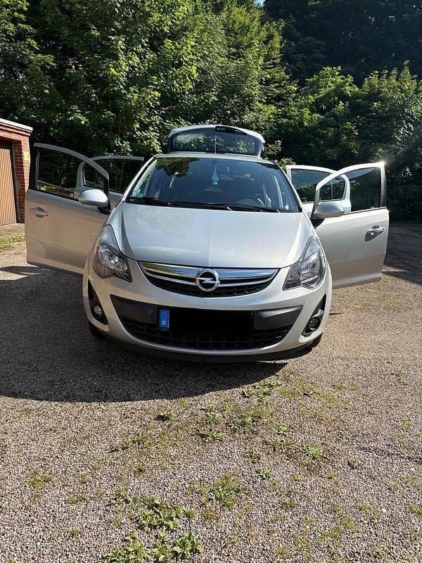 Grau Gebraucht 2014 Opel Corsa Energy Kleinwagen | 4.000 € (Guter Preis) - Bild 1/4