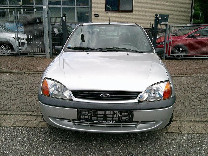 Gebraucht Ford Fiesta 60 PS (44 kW) 2000 Silber Kleinwagen