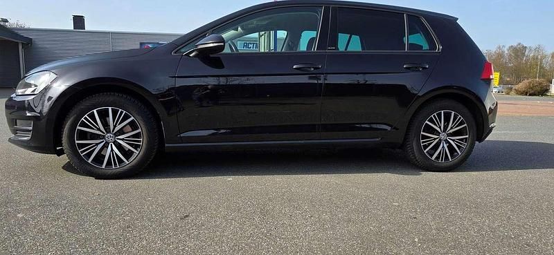Gebraucht VW Golf VII Allstar 150 PS (110 kW) 2016 Schwarz Limousine