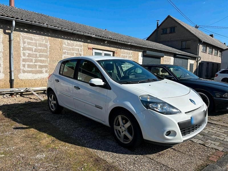 Second-hand Renault Clio III 2010 Alb Cabrio