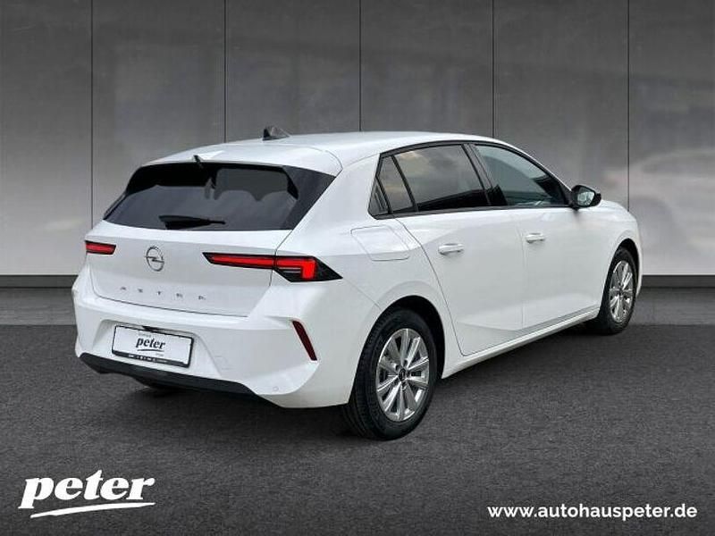 Gebraucht Opel Astra Edition 131 PS (96 kW) 2025 Arktis weiß (uni) Limousine