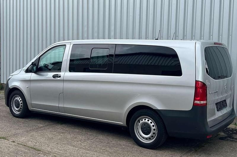 Gebraucht Mercedes Vito 163 PS (119 kW) 2020 Brillantsilber metallic Van