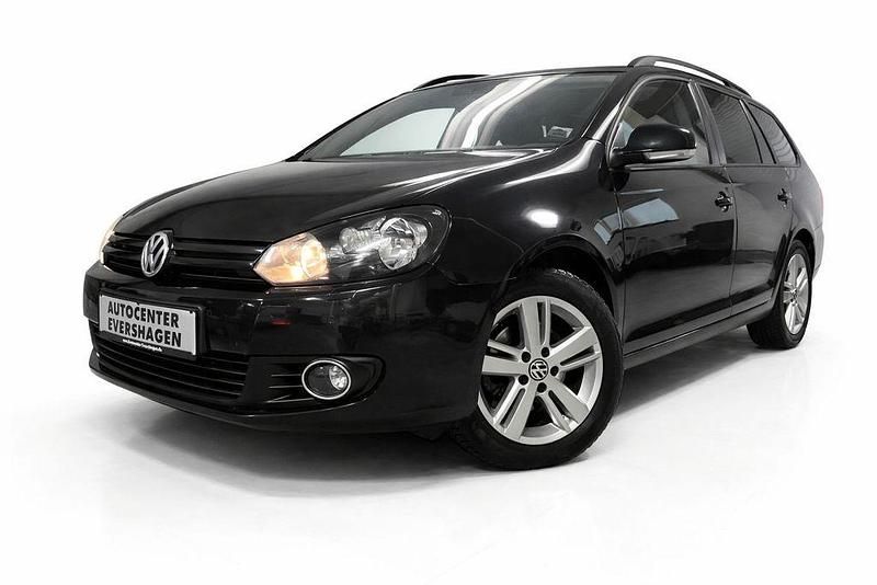 Gebraucht VW Golf VI Match 105 PS (77 kW) 2012 Schwarz Kleinwagen