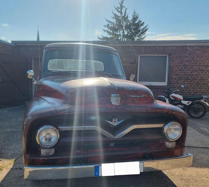 Rot Gebraucht 1955 Ford F100 SUV | 39.999 € - Bild 1/4
