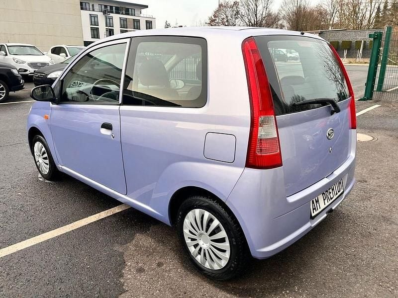 Gebraucht Daihatsu Cuore Plus 58 PS (42 kW) 2007 Violet Kleinwagen