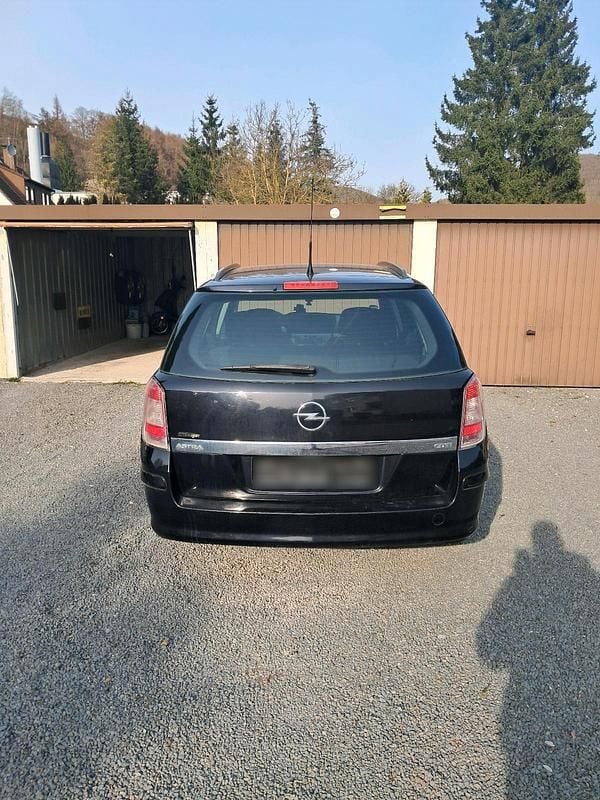 Usata Opel Astra 90 CV (66 kW) 2006 Nero Station wagon