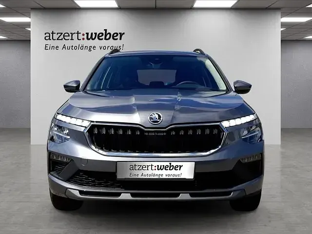 Neu Skoda Kamiq Selection 116 PS (85 kW) 2026 Graphitegrau metallic SUV