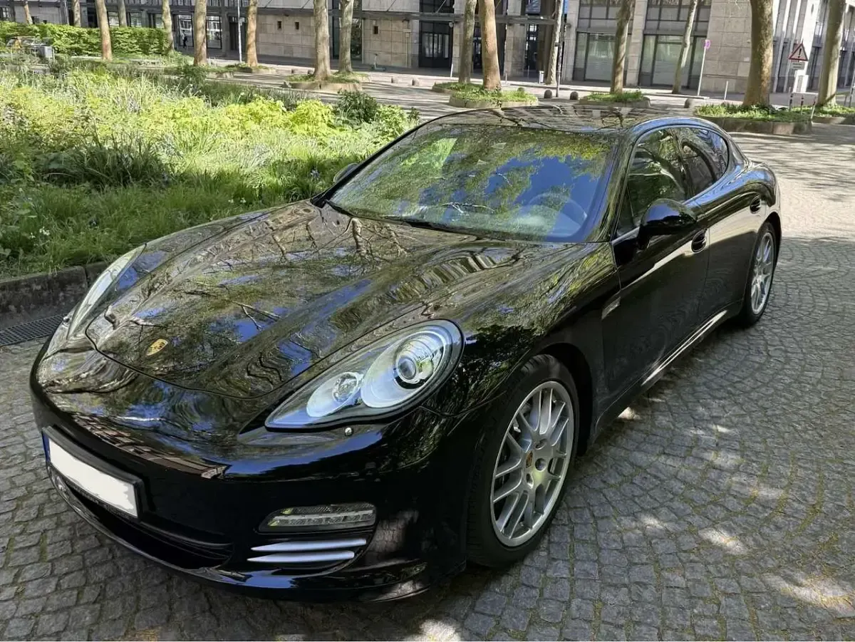 Gebraucht Porsche Panamera 4 299 PS (219 kW) 2011 Schwarz Limousine