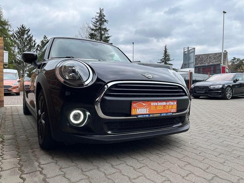 Schwarz Gebraucht 2020 Mini ONE Kleinwagen | 16.299 € (Fairer Preis) - Bild 1/4