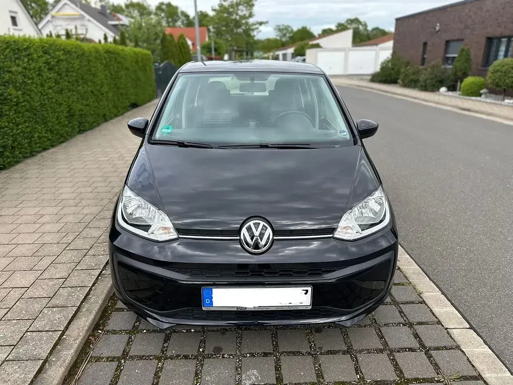 Usado VW up! S 75 CV (55 kW) 2018 Negro Utilitario