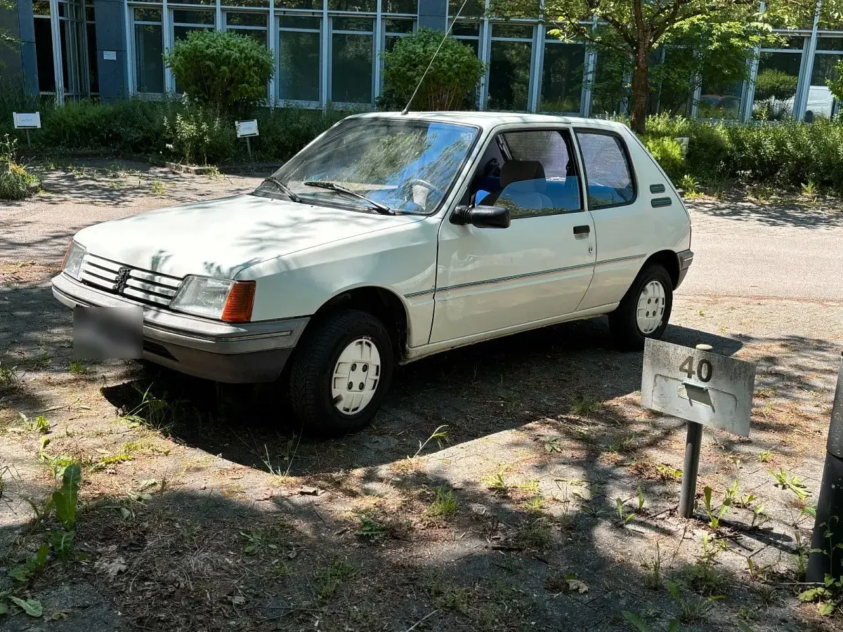 Gebraucht Peugeot 205 60 PS (44 kW) 1989 Weiß Kleinwagen