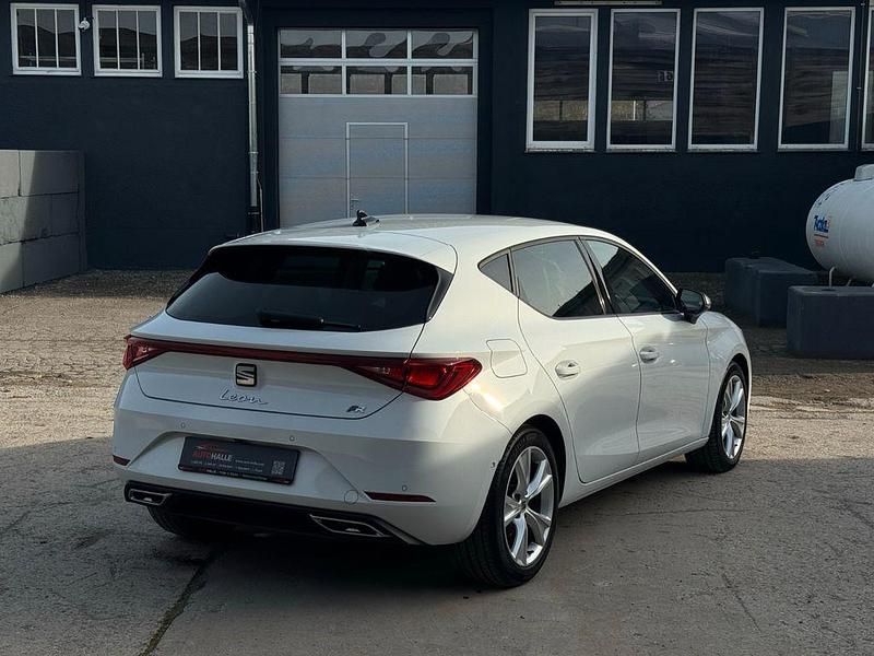 Gebraucht Seat Leon FR 150 PS (110 kW) 2021 Weiß Limousine