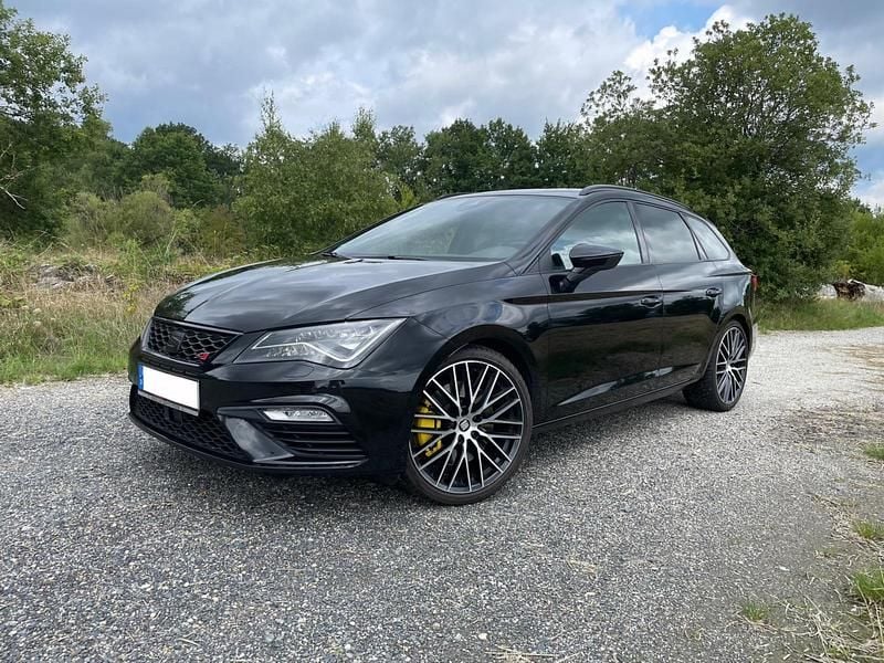 Schwarz Gebraucht 2018 Cupra Leon Kombi | 18.250 € (Guter Preis) - Bild 1/4