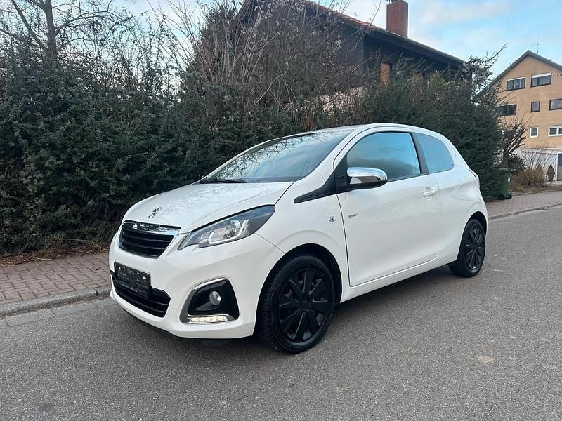 Weiß Gebraucht 2019 Peugeot 108 Kleinwagen | 5.900 € (Guter Preis) - Bild 1/4