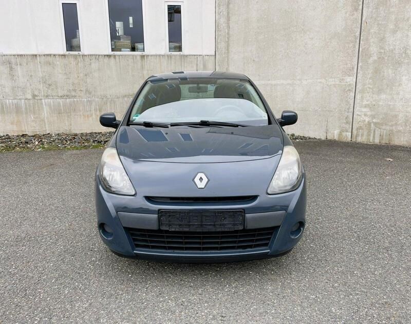 Blau Gebraucht 2012 Renault Clio III Kleinwagen | 2.790 € (Guter Preis) - Bild 1/4