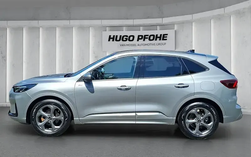 Gebraucht Ford Kuga ST-Line 186 PS (136 kW) 2025 Silber SUV
