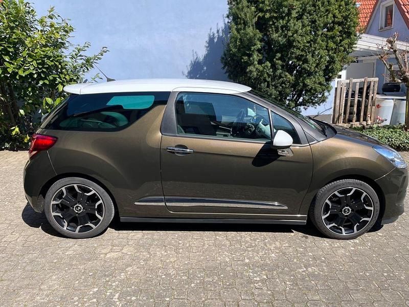 Braun Gebraucht 2012 Citroën DS3 Limousine | 4.190 € (Fairer Preis) - Bild 1/4