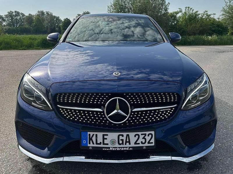 Blau Gebraucht 2017 Mercedes C200 Limousine | 26.500 € (Teuer) - Bild 1/4