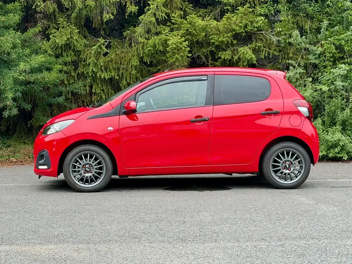Gebraucht Peugeot 108 S 69 PS (50 kW) 2015 Rot Kleinwagen
