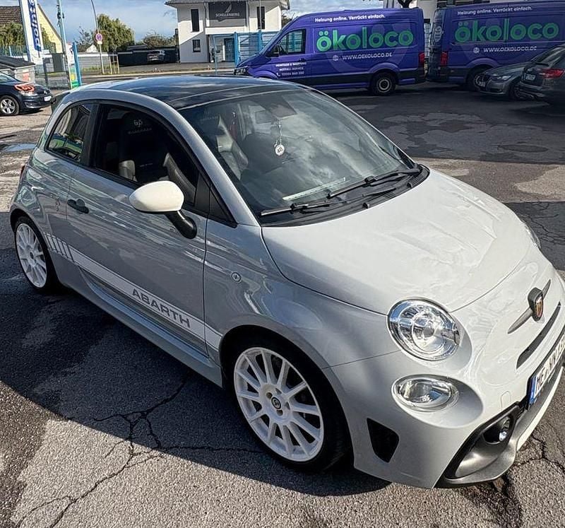 Grau Gebraucht 2022 Abarth 695 Esseesse Kleinwagen | 24.500 € (Superpreis) - Bild 1/4