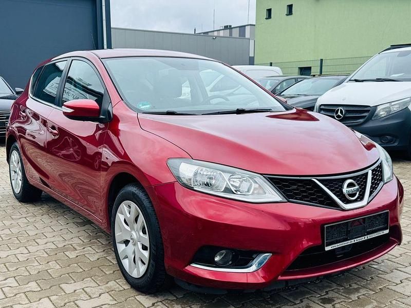 Gebraucht Nissan Pulsar Visia 116 PS (85 kW) 2017 Rot Kleinwagen