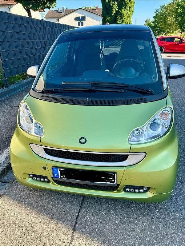 Grün Gebraucht 2012 Smart ForTwo Coupé Kleinwagen | 4.900 € (Fairer Preis) - Bild 1/4