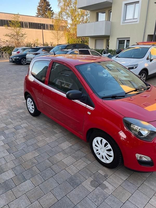 Gebraucht Renault Twingo 75 PS (55 kW) 2013 Rot Kleinwagen