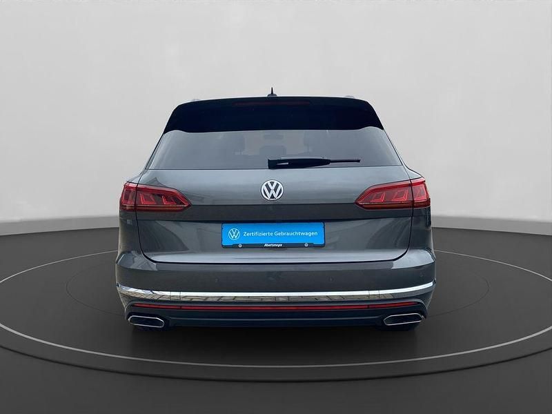 Gebraucht VW Touareg Basis 286 PS (210 kW) 2019 Grau SUV