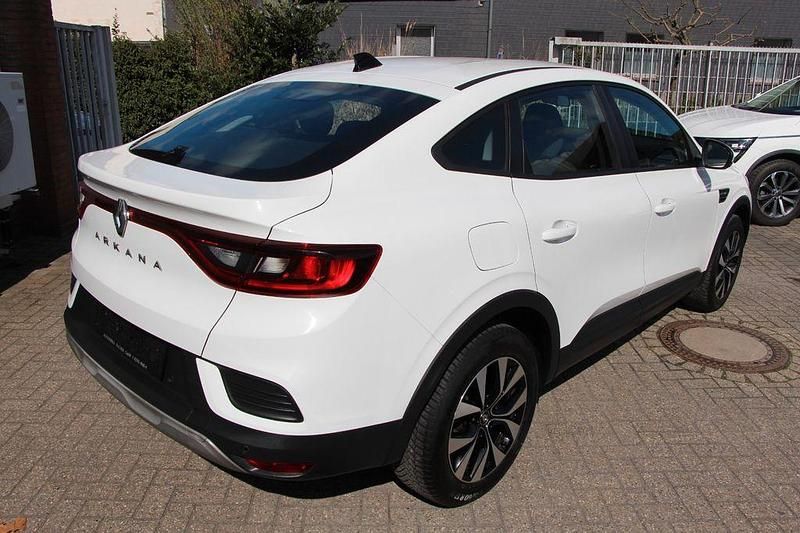 Gebraucht Renault Arkana Equilibre 140 PS (102 kW) 2023 Weiß SUV