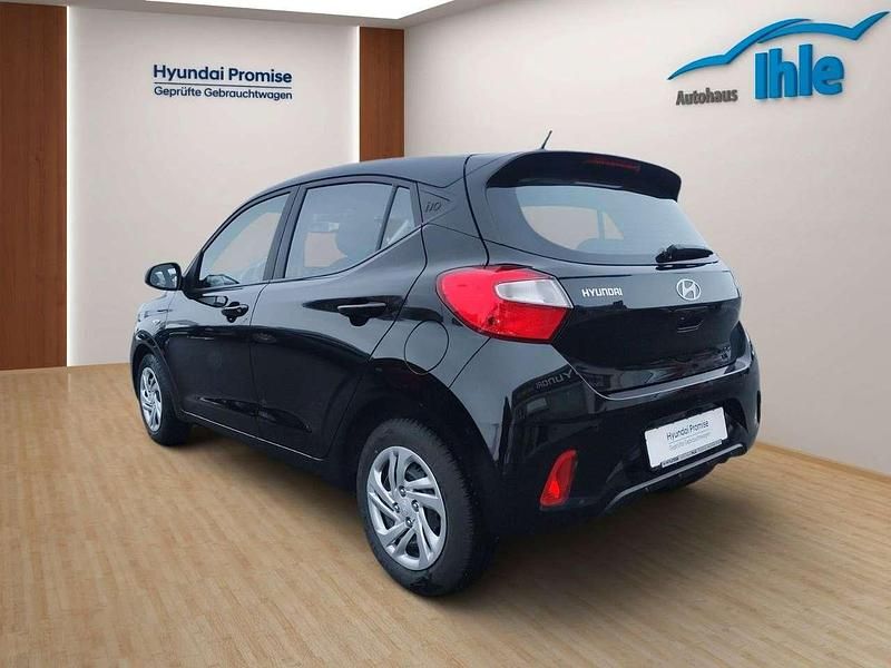 Gebraucht Hyundai i10 Select 63 PS (46 kW) 2025 Schwarz Kleinwagen