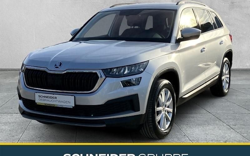 Brilliantsilber metallic Gebraucht 2022 Skoda Kodiaq Ambition SUV | 33.890 € (Fairer Preis) - Bild 1/4