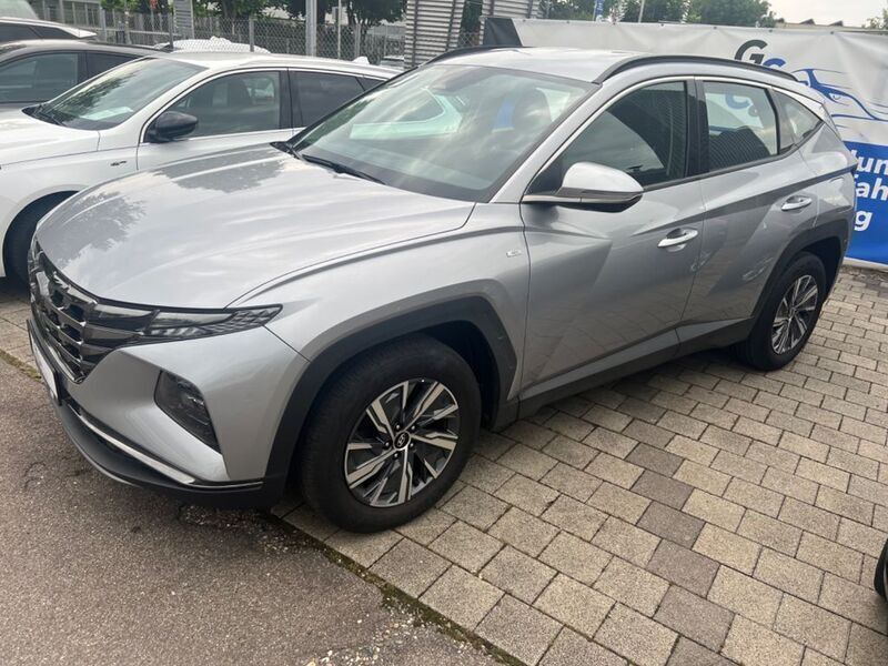 Silber Gebraucht 2022 Hyundai Tucson Select SUV | 23.199 € (Superpreis) - Bild 1/4