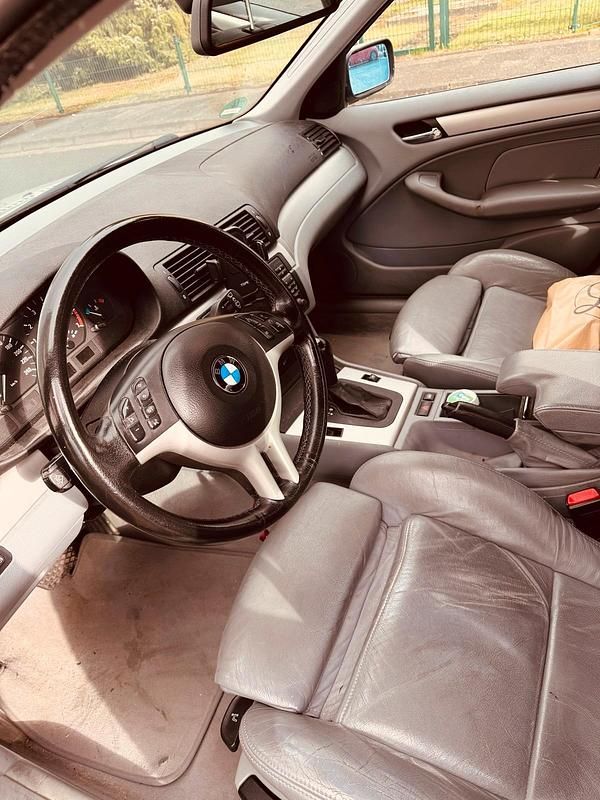 Gebraucht BMW 318 156 PS (114 kW) 2002 Grau Limousine