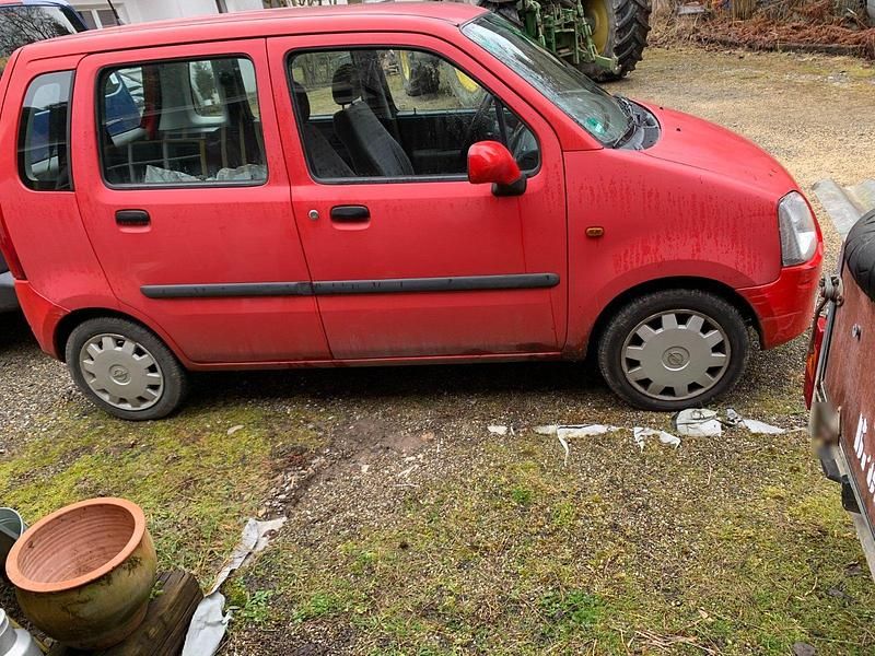 Gebraucht Opel Agila 74 PS (54 kW) 2003 Rot Van / Kleinbus