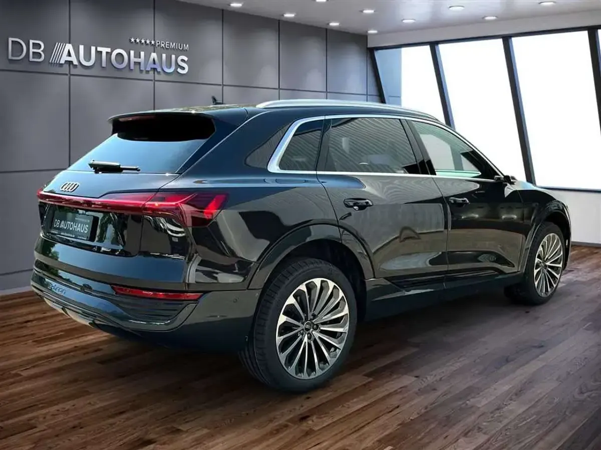 Gebraucht Audi Q8 e-tron Advanced Plus 300 kW (408 PS) 2024 Braun SUV