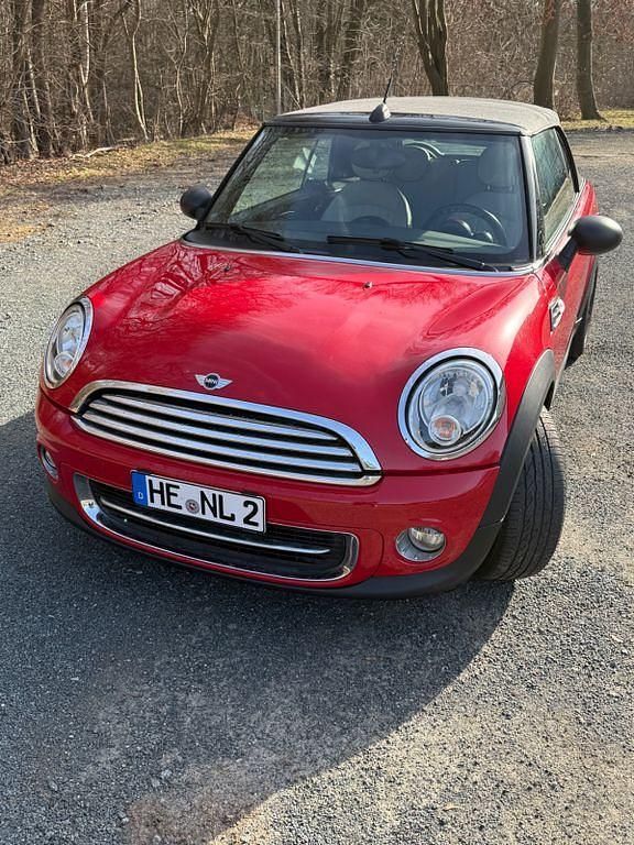 Gebraucht Mini Cooper Cabriolet 122 PS (89 kW) 2011 Rot Cabrio