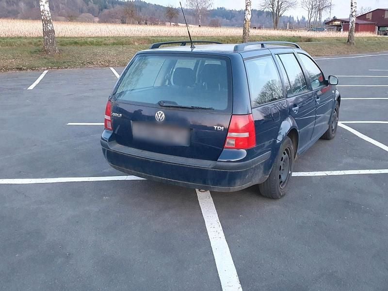 Gebraucht VW Golf IV 101 PS (74 kW) 2005 Blau Kombi
