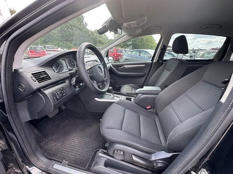 Gebraucht Mercedes B180 109 PS (80 kW) 2010 Schwarz Van / Kleinbus