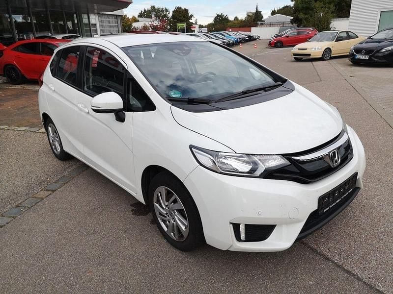 Gebraucht Honda Jazz Comfort 102 PS (75 kW) 2017 White orchid pearl Kleinwagen