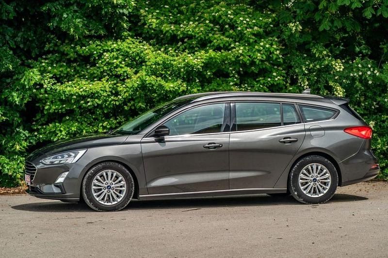 Gebraucht Ford Focus Titanium 150 PS (110 kW) 2019 Grau Limousine