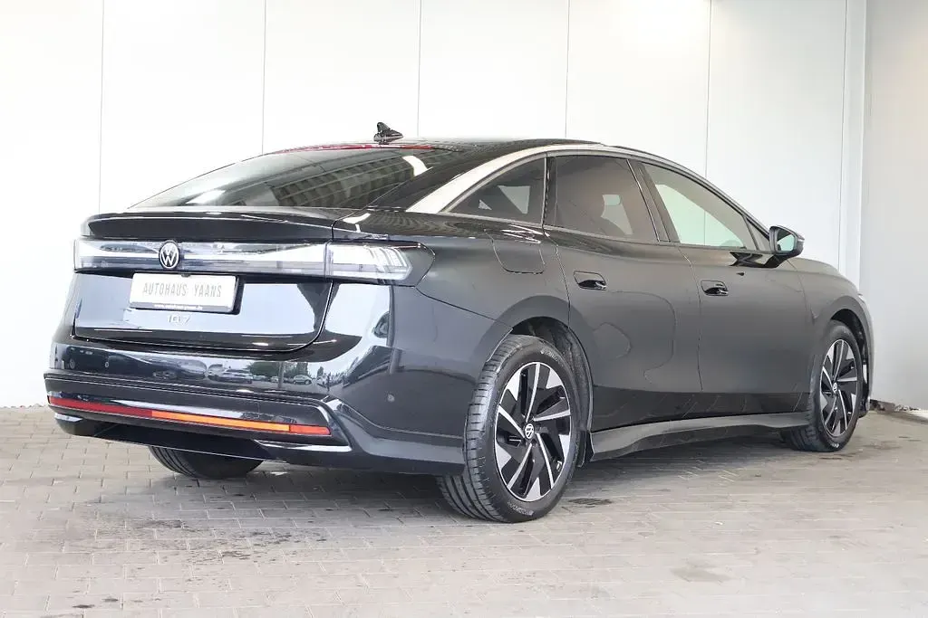 Gebraucht VW ID.7 Pro 210 kW (286 PS) 2023 Schwarz Kleinwagen